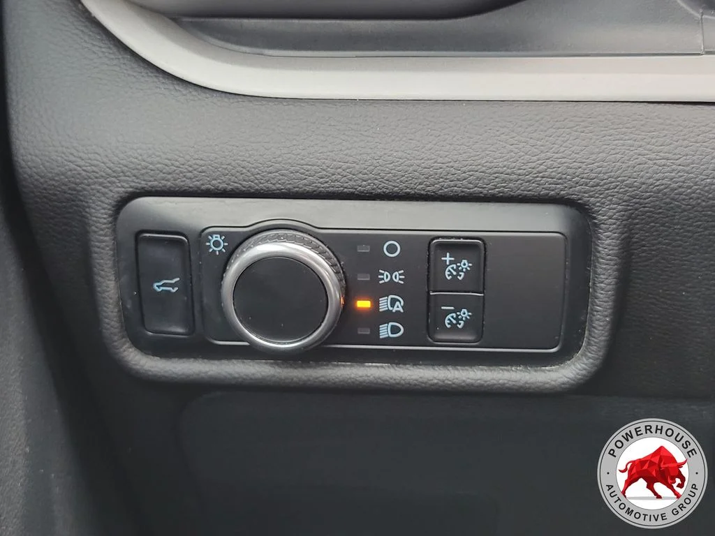 Used 2023 Gray Ford XLT image 28