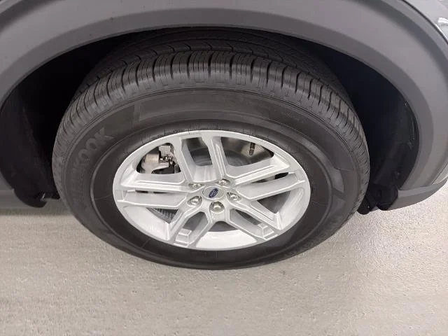 New 2026 Carbonized Gray Metallic Ford Active image 23