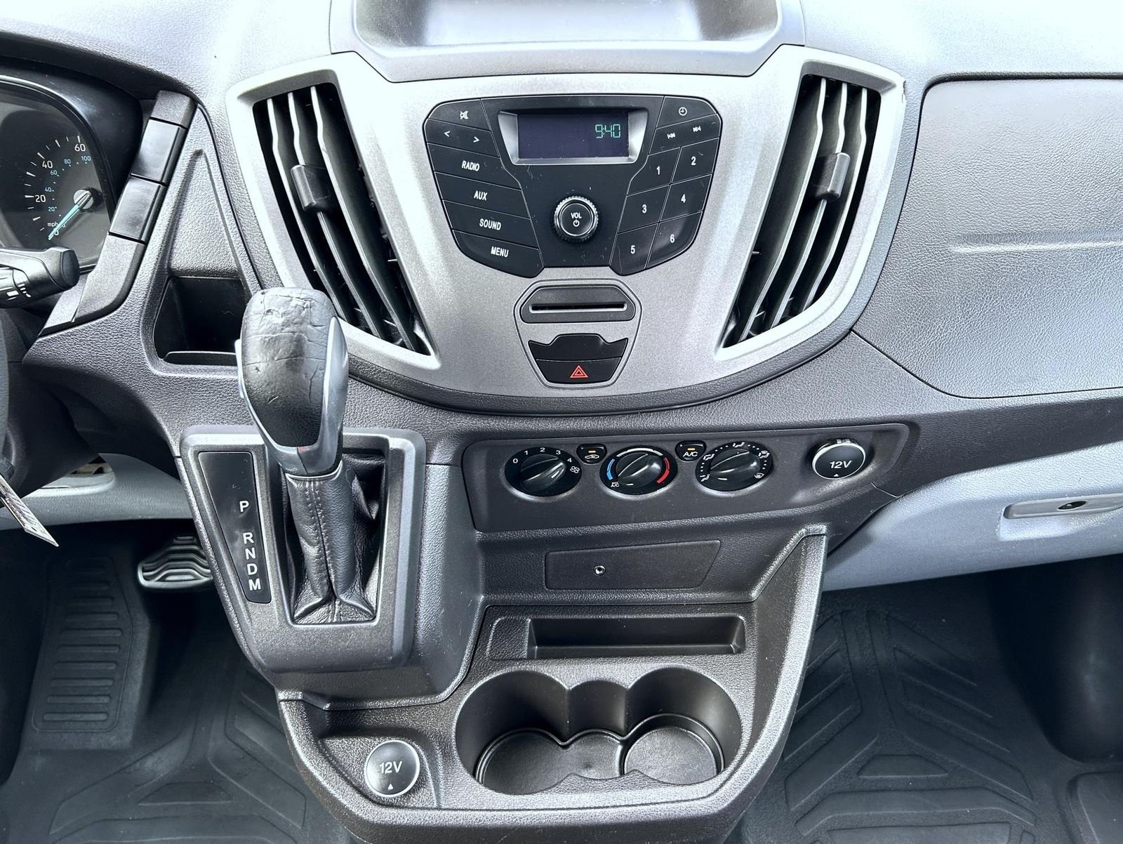 Used 2018 White Ford XL image 13
