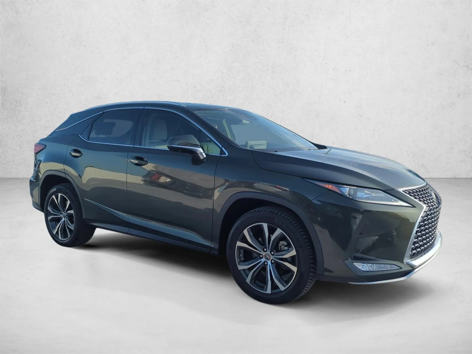 Used 2022 Nori Green Pearl Lexus RX 350 image 3