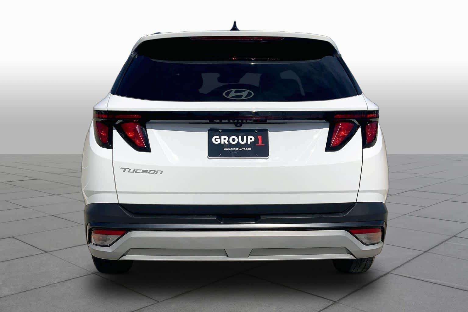 Used 2025 Serenity White Pearl Hyundai SEL image 5
