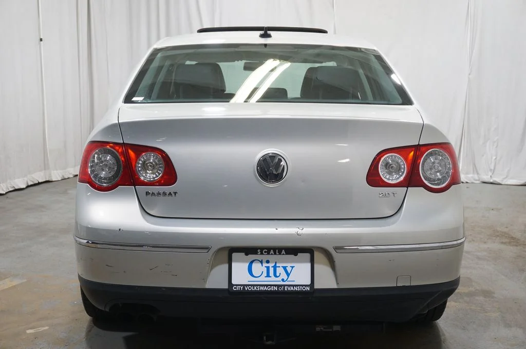 Used 2010 Silver Volkswagen Komfort image 6
