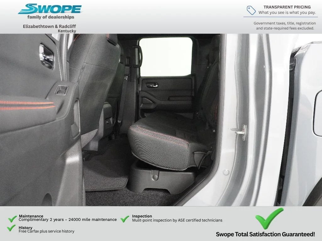 Used 2025 Boulder Gray Pearl Nissan PRO-4X image 12