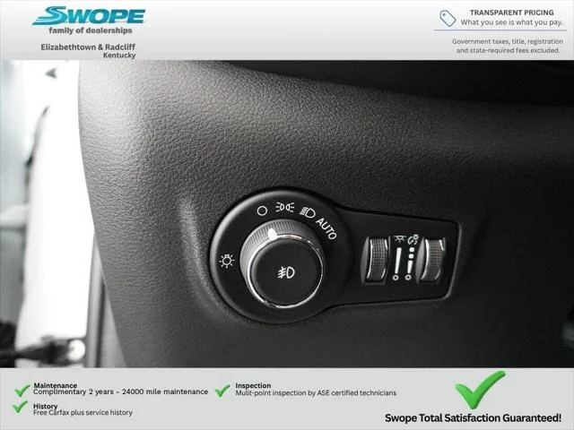 New 2026 Bright White Clear-Coat Exterior Paint Jeep Trailhawk image 15