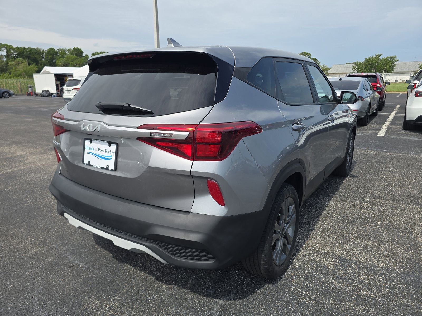 Used 2023 Gray Kia LX image 4