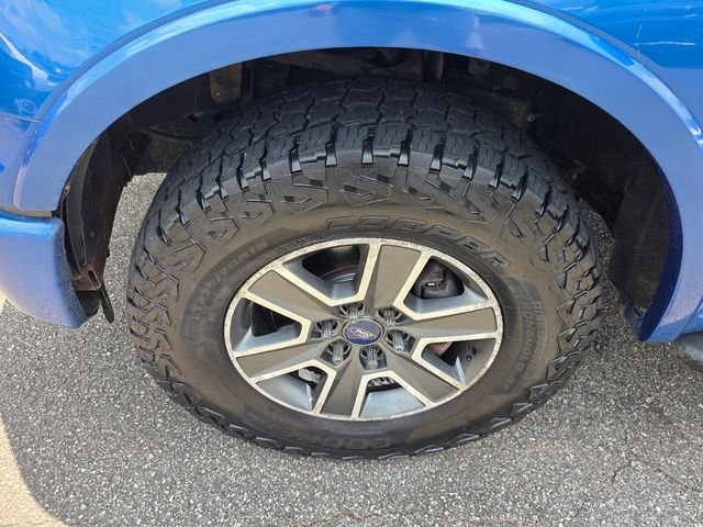 Used 2016 Blue Ford XLT image 16