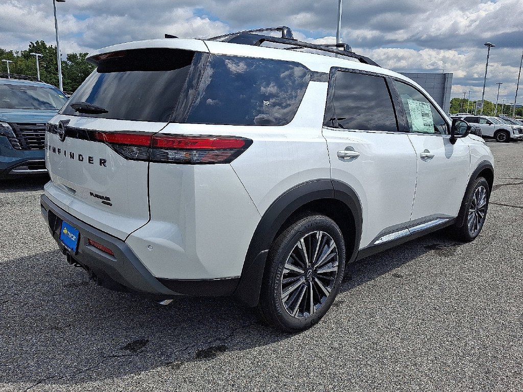 New 2026 Everest White Pearl TriCoat Nissan Platinum image 4