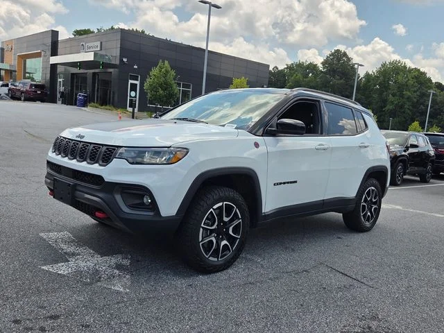 Used 2024 White Jeep Trailhawk image 3