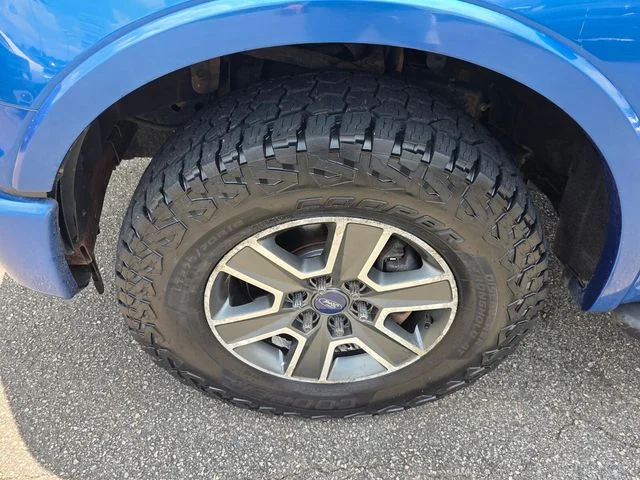 Used 2016 Blue Ford XLT image 16