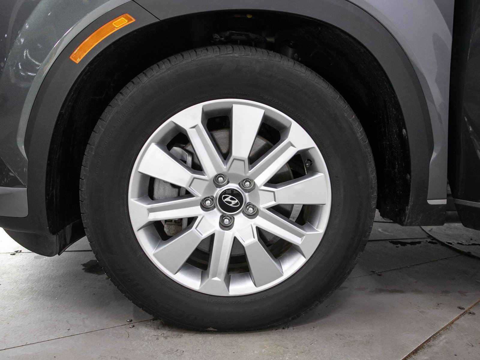 Used 2025 Steel Graphite Hyundai SEL AWD image 30