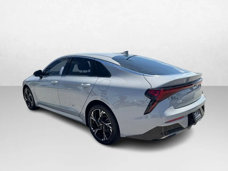Used 2025 Wolf Gray Kia GT-Line Auto FWD image 7