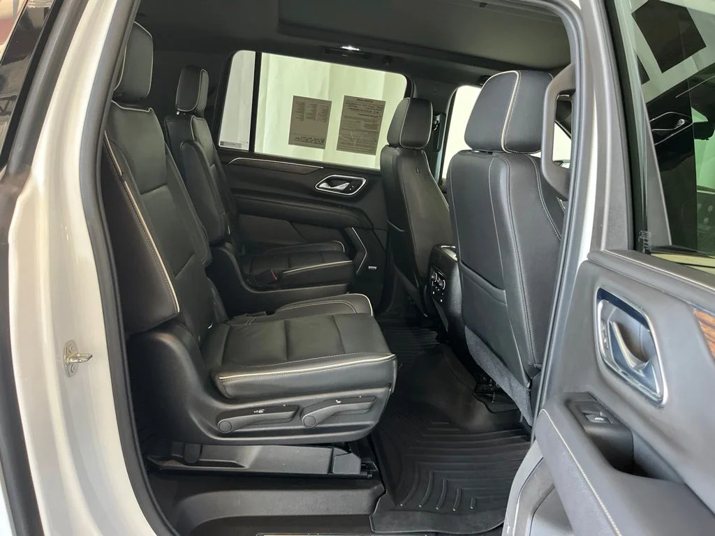 Used 2021 Summit White Chevrolet Premier image 22