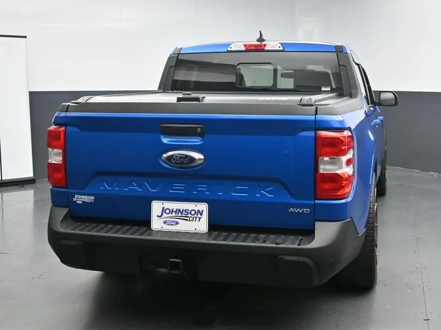 Used 2022 Blue Ford Lariat image 9