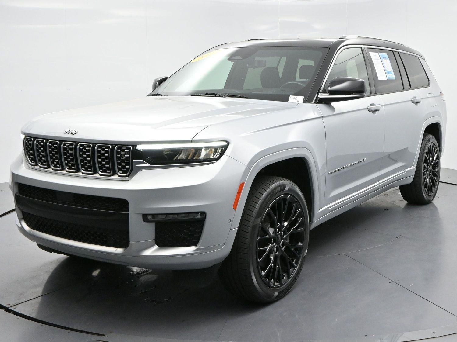 Used 2023 Silver Zynith Jeep Summit Reserve image 3