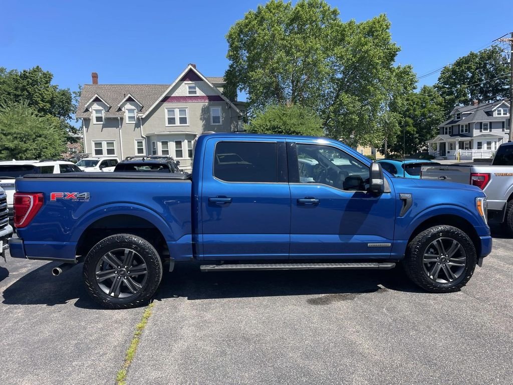 Used 2022 Blue Ford XLT image 6