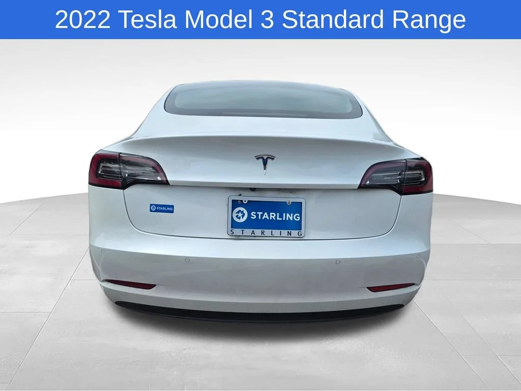 Used 2022  Tesla RWD image 8