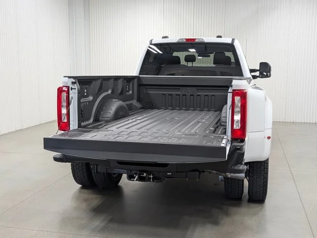 New 2026 Oxford White Ford F-450® XL image 57