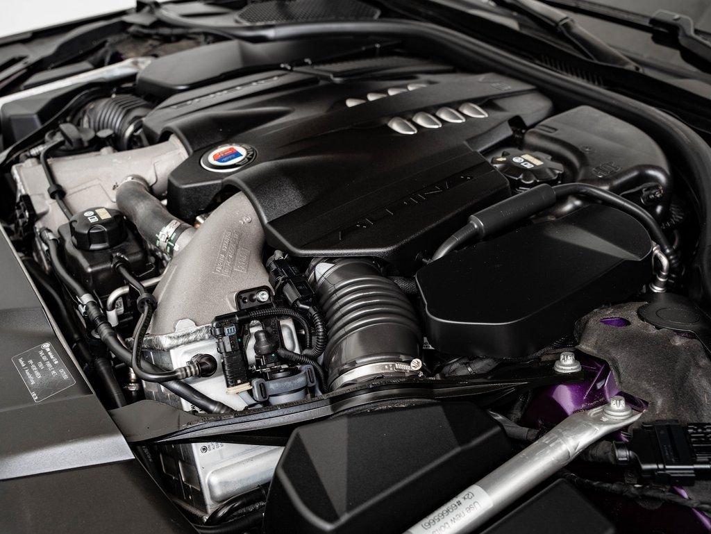 Used 2022 Twilight Purple Metallic BMW ALPINA B7 xDrive image 54