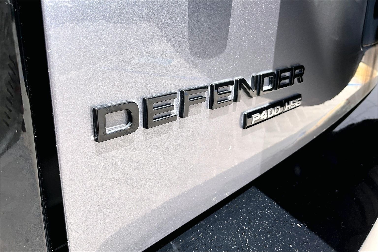 Used 2020 Gray Land Rover HSE image 8