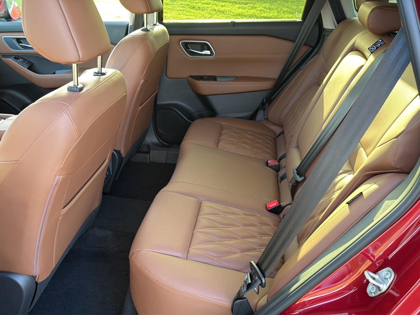 Used 2026 Scarlet Ember Tintcoat Nissan Platinum image 10