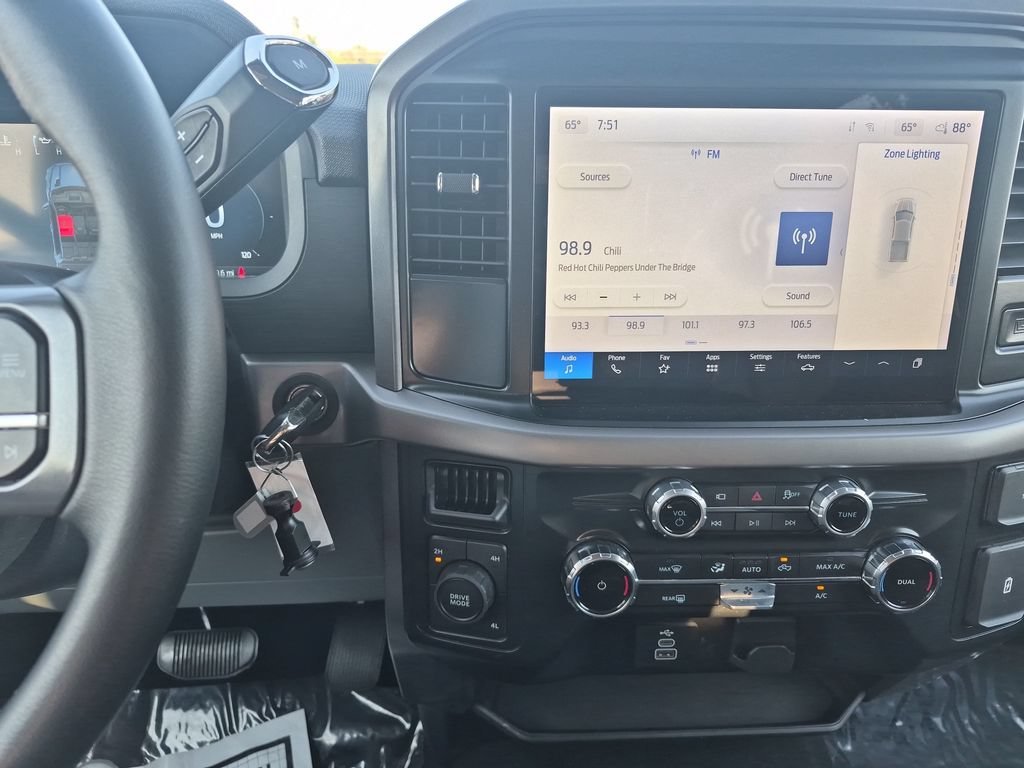 2025 Ford F-150 XLT - Photo 17