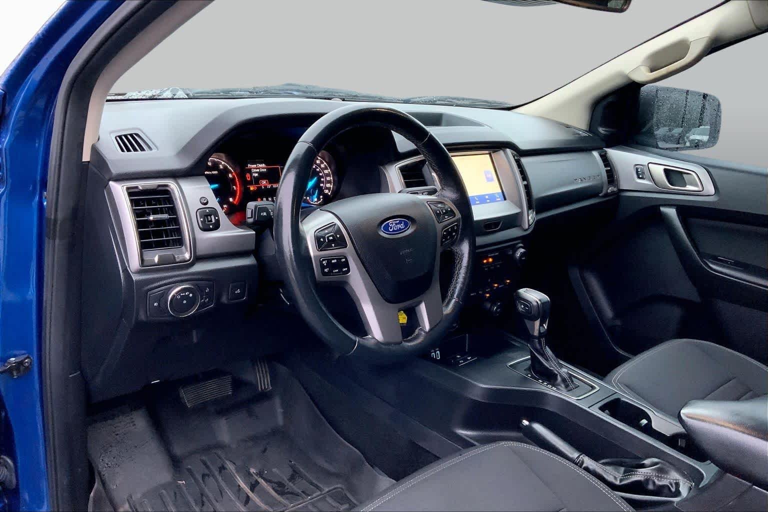 Used 2020 Lightning Blue Metallic Ford XLT image 15