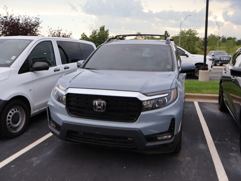 Used 2022 Honda Ridgeline RTL-E with VIN 5FPYK3F7XNB033929 for sale in Kansas City