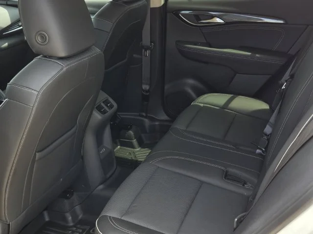 Used 2023 White Buick Essence image 35