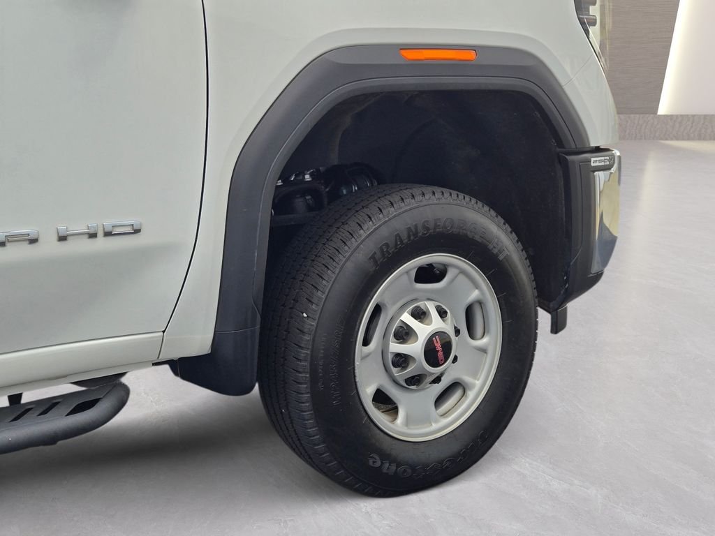 Used 2025 White GMC Pro image 18