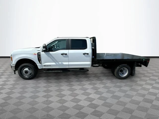 New 2026 Oxford White Ford XL image 3