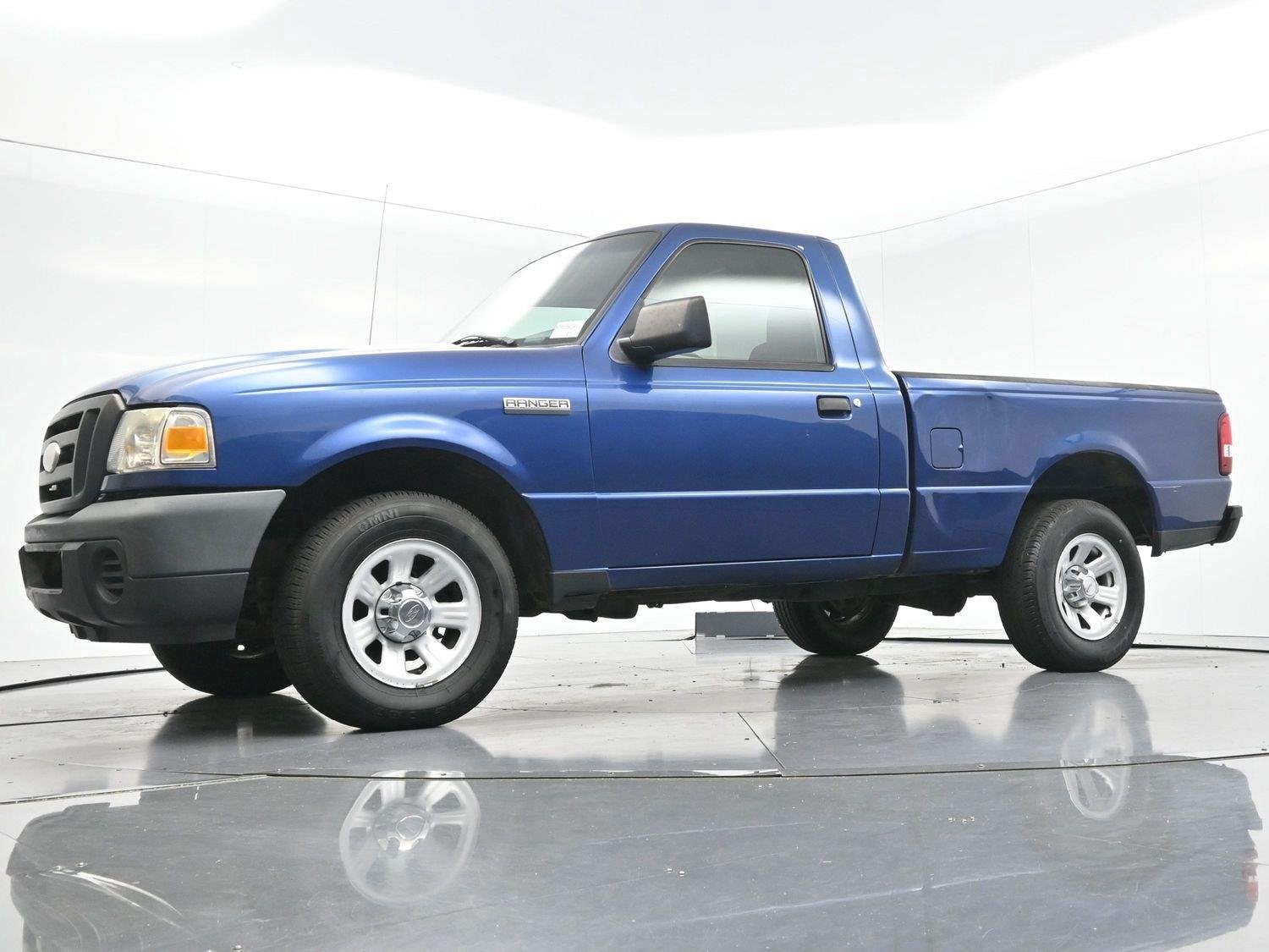 Used 2008  Ford XL image 33