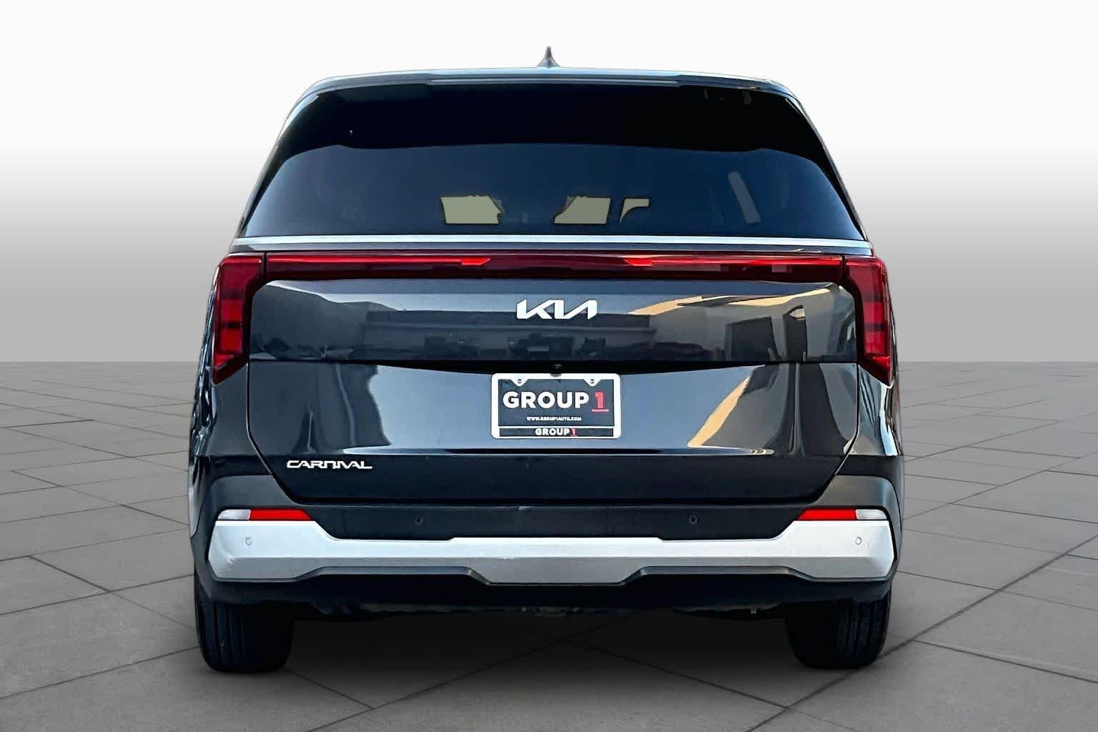 Pre-Owned 2025 Kia Carnival LXS