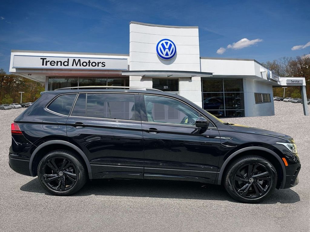 Certified Used 2024 Black Volkswagen 2.0T SE R-Line Black image 7