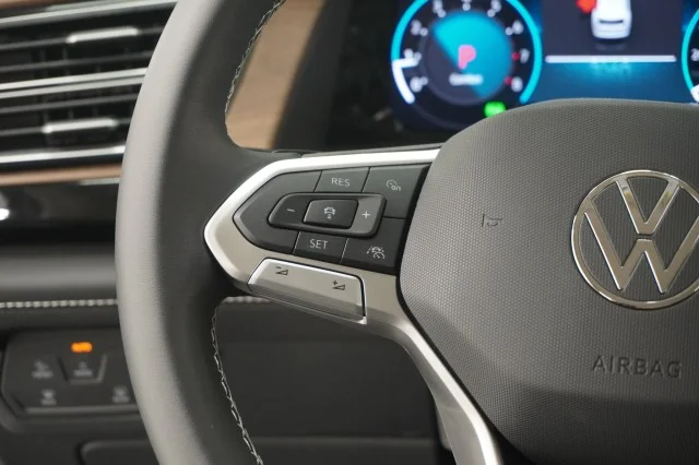 2026 Volkswagen Atlas SE w/Tech - Photo 31