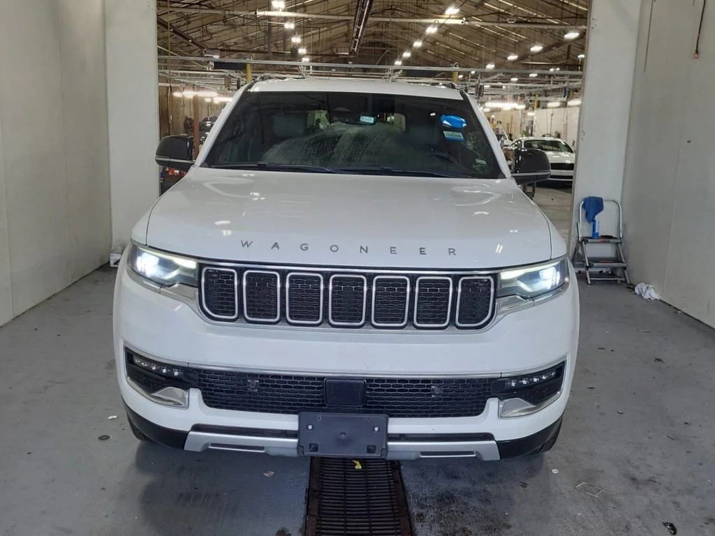 Used 2024 White Jeep Series II image 10