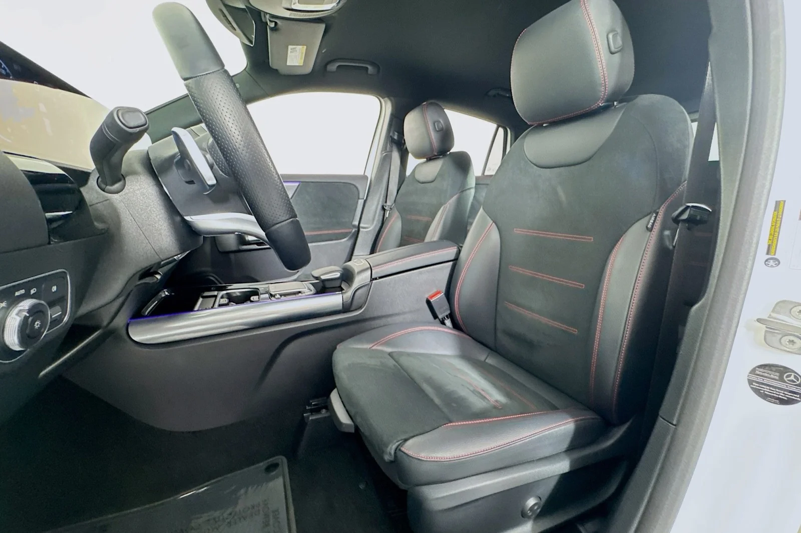 Certified Used 2023 Polar White Mercedes-Benz 250 image 18