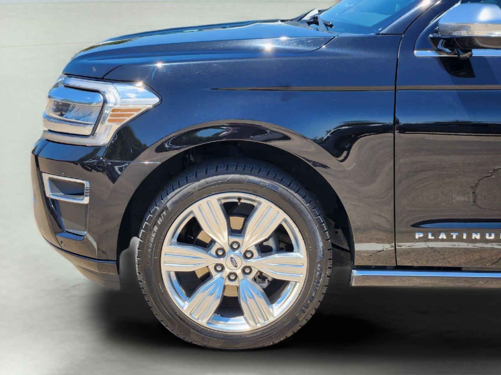 Used 2022 Agate Black Ford Platinum image 8