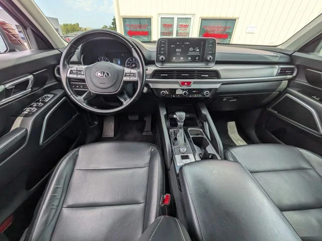 Used 2021 Purple Kia LX image 11