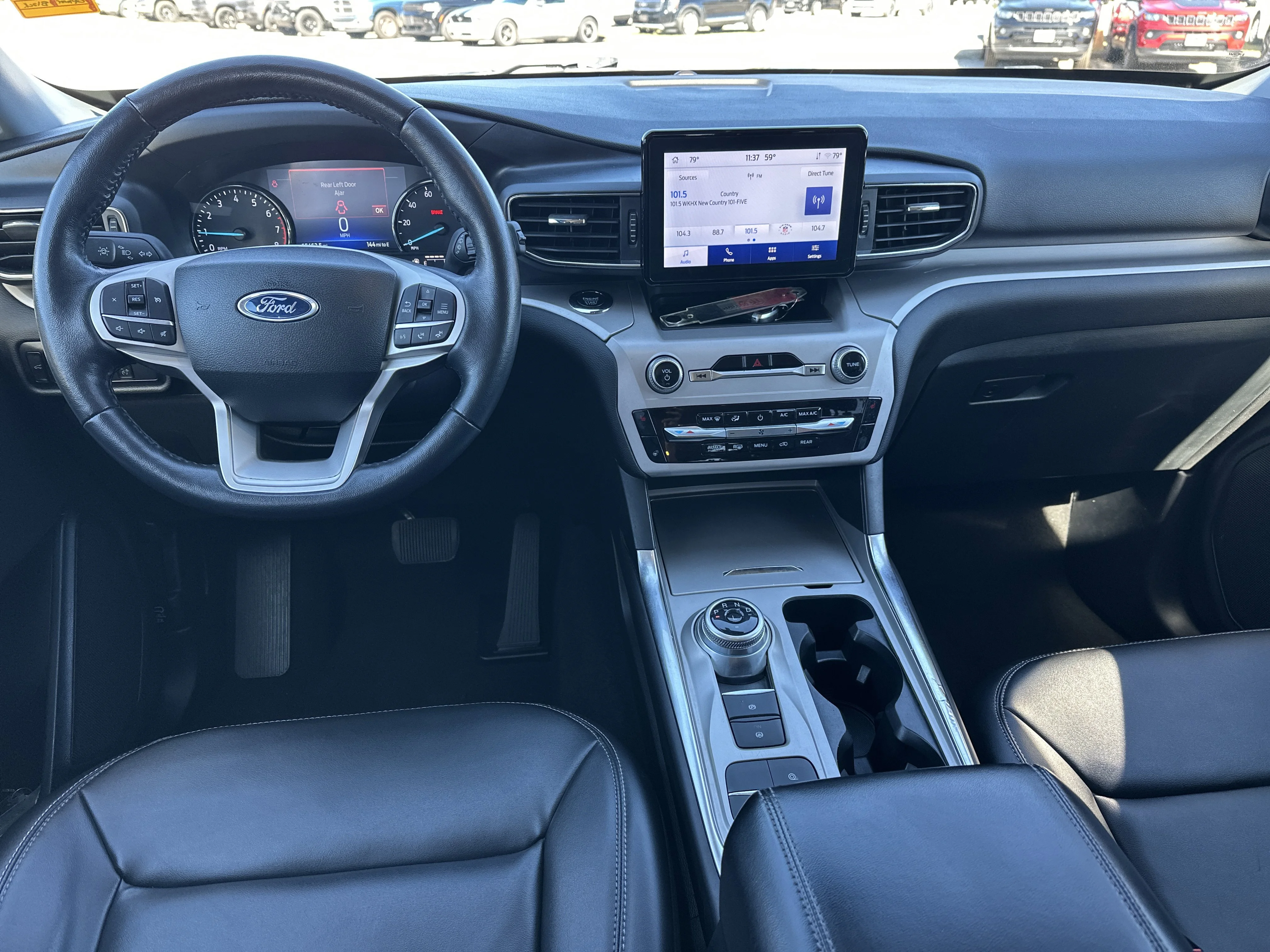2023 Ford Explorer XLT - Photo 23