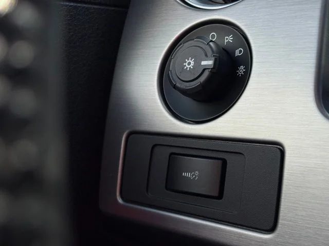 Used 2014 Red Ford SVT Raptor image 31