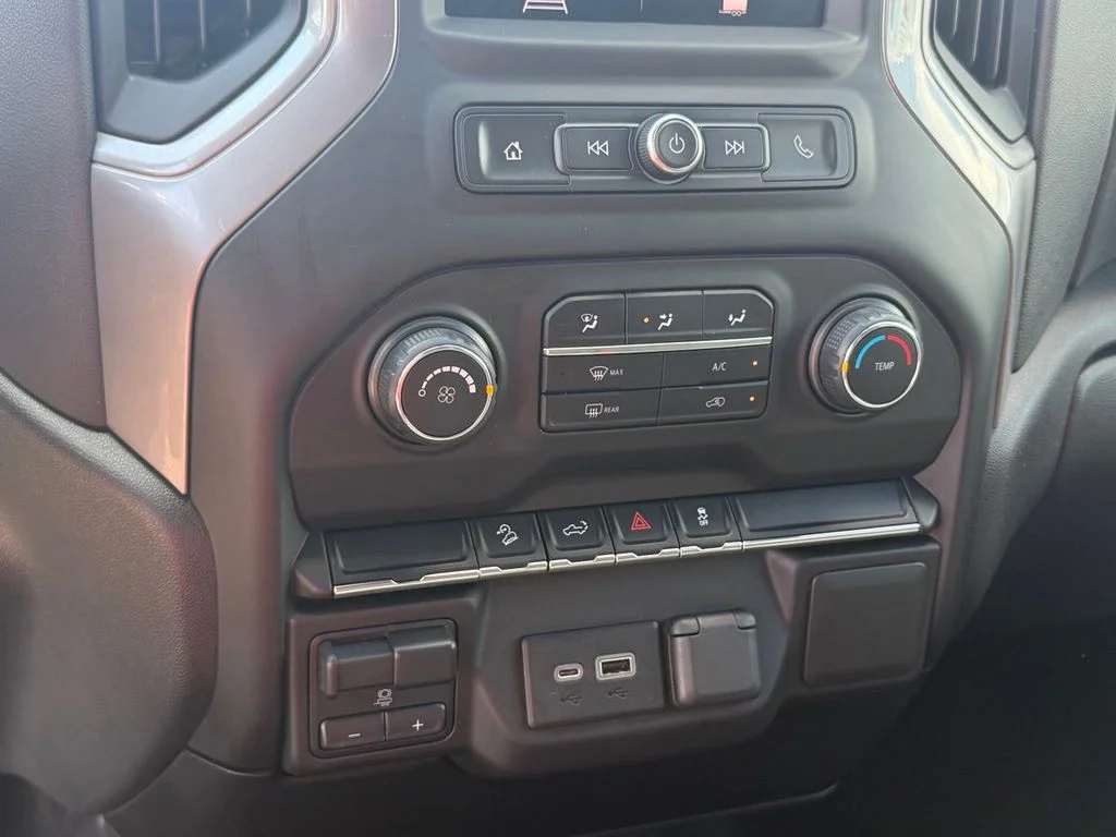 Used 2021  Chevrolet Custom Trail Boss image 23