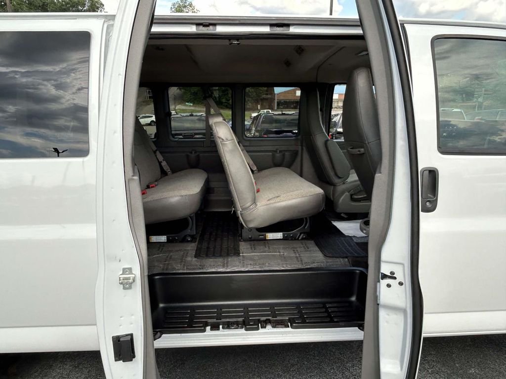 2026 GMC Savana Passenger LT - Photo 12