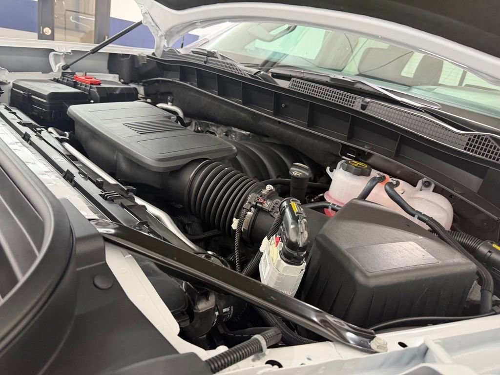 New 2026 Summit White GMC SLT image 5