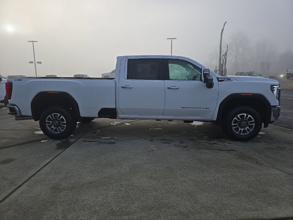 Used 2025 Summit White GMC SLT image 7
