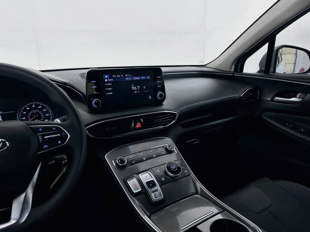 Used 2023 Silver Hyundai SE image 21