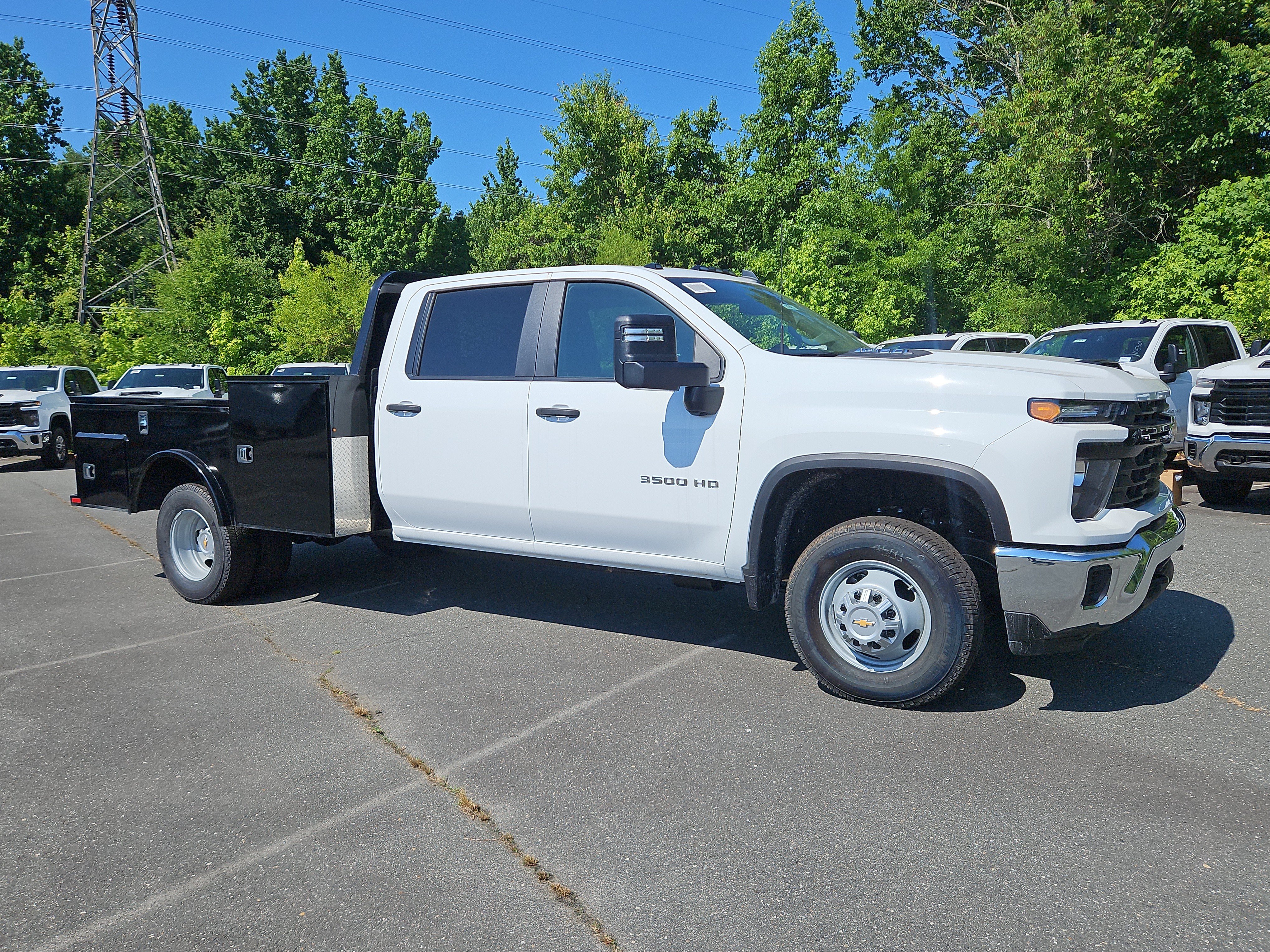 New 2026 Summit White Chevrolet Work Truck image 6