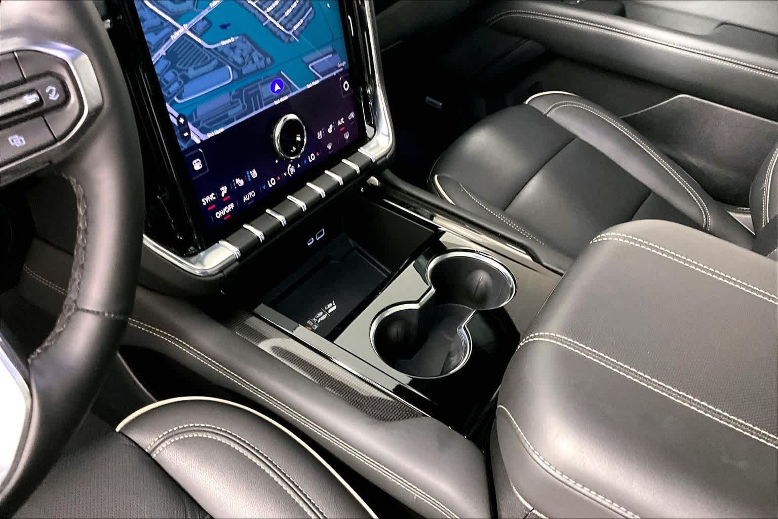 Used 2025 Titanium Rush Metallic GMC Elevation image 15