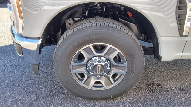 New 2026 Avalanche Ford F-350® Lariat® image 10
