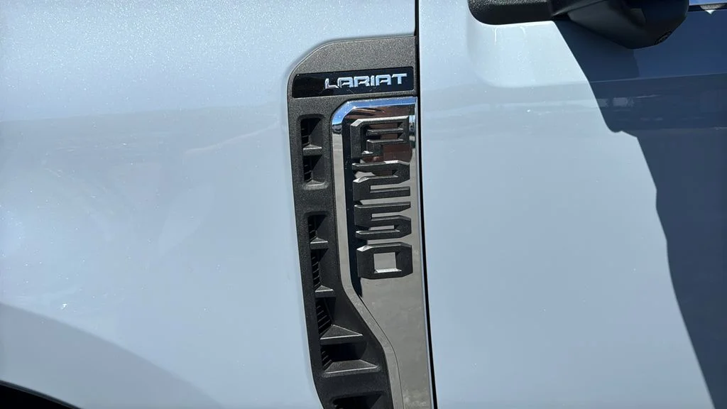 New 2026 Glacier Gray Metallic Tri-Coat Ford F-250® Lariat® image 5