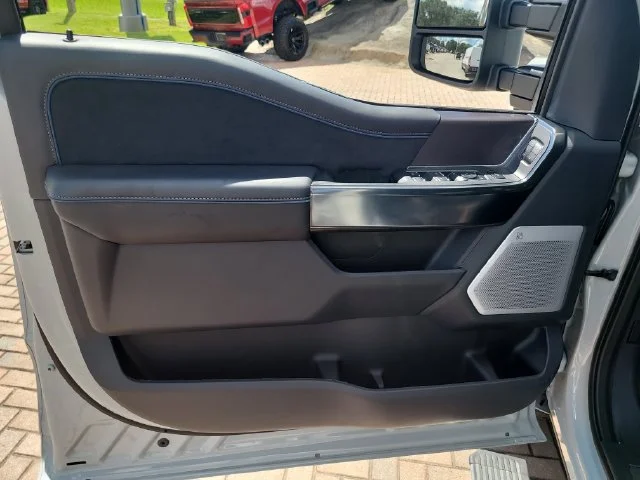 New 2026 Avalanche Ford Platinum image 17